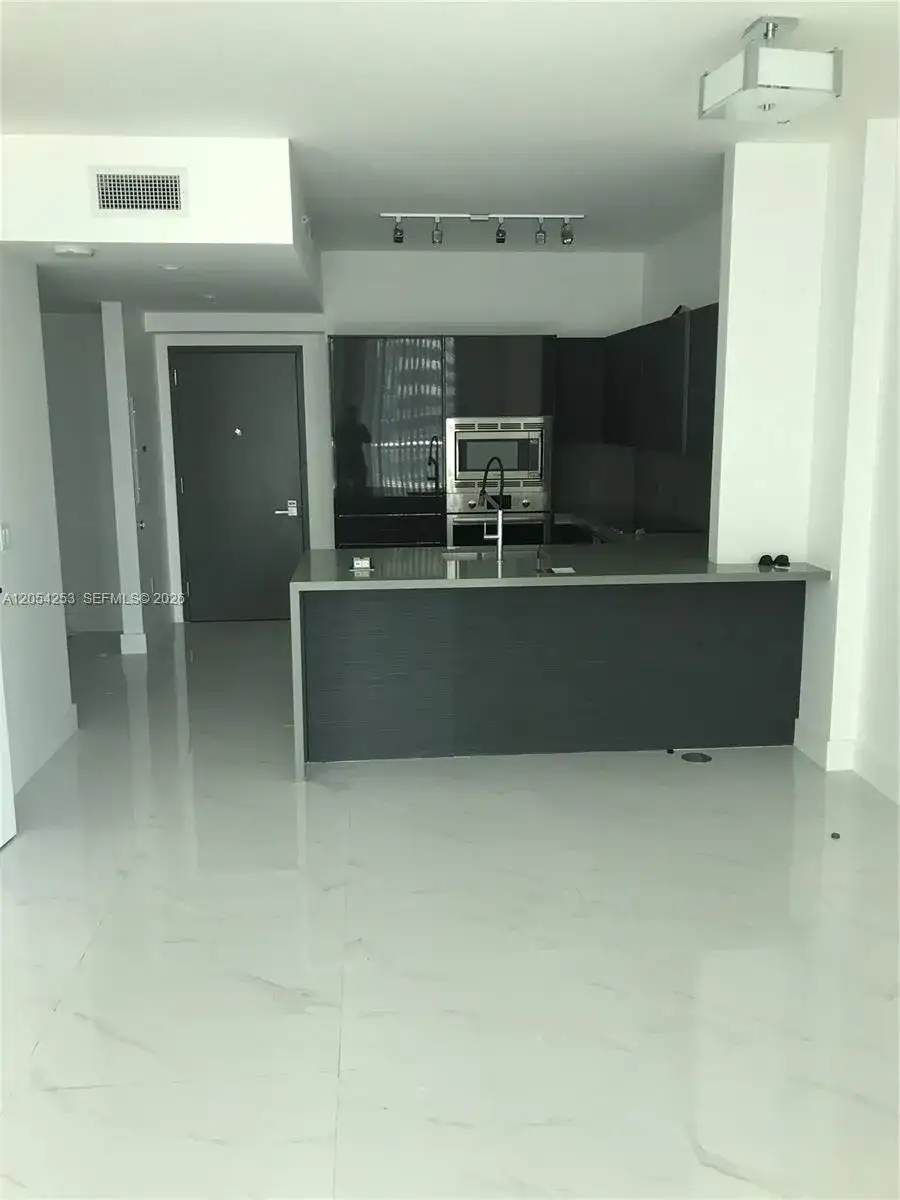 1080 Brickell Ave # 1607, Miami FL 33131 photo 2