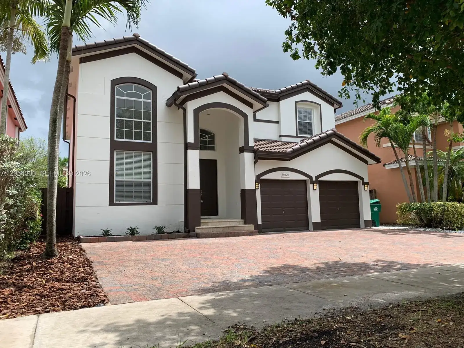 14020 SW 152nd Ter, Miami FL 33177 photo 2