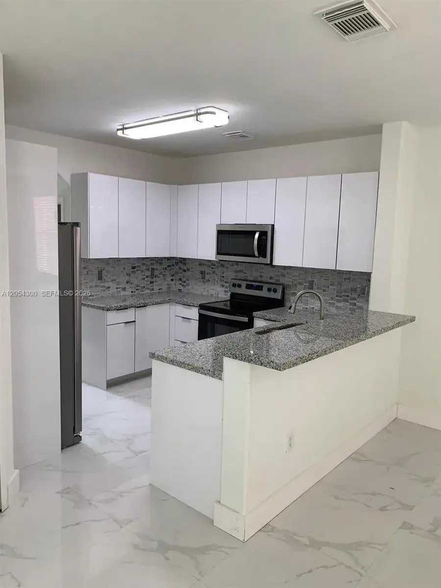14020 SW 152nd Ter, Miami FL 33177 photo 3