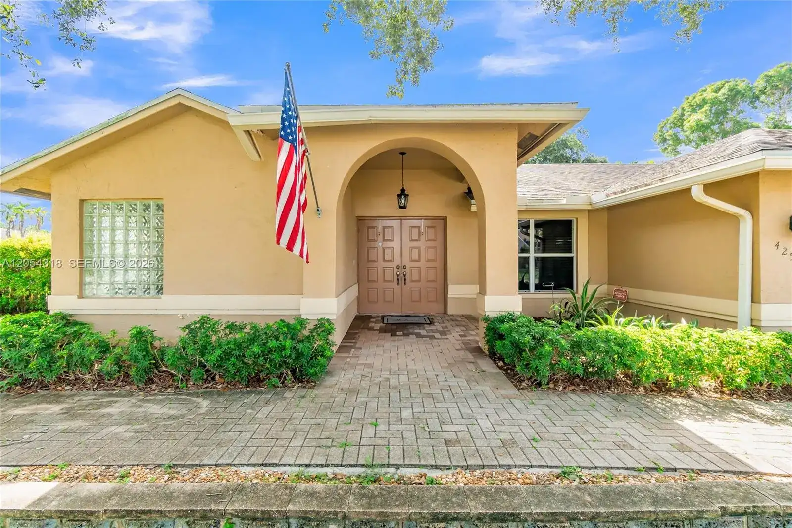 4252 SW 78th Dr, Davie FL 33328 photo 5