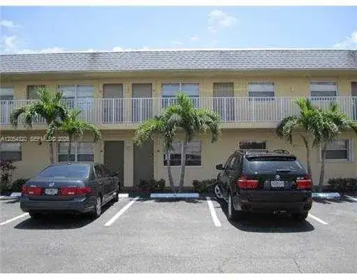 4061 N Dixie Hwy # 31, Oakland Park FL 33334 photo 5