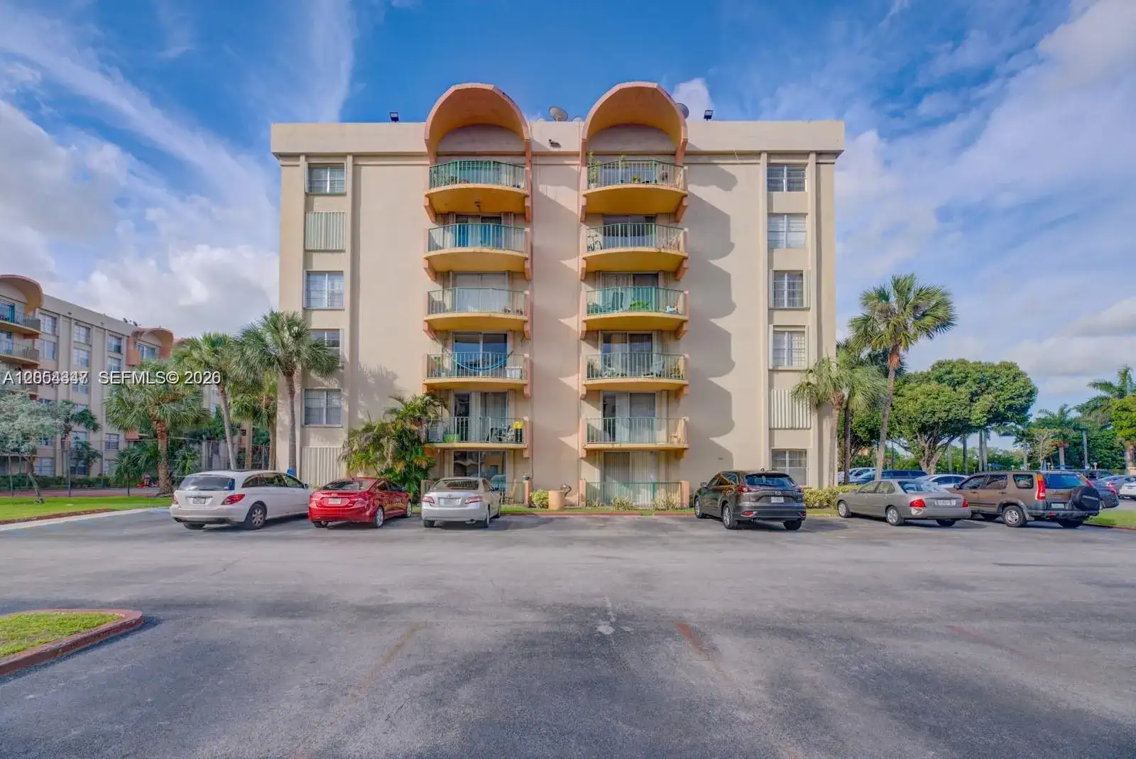 9320 Fontainebleau Blvd # 215, Miami FL 33172 photo 3