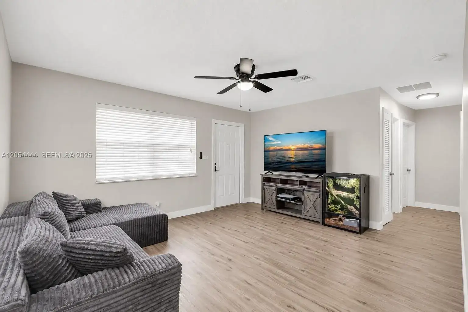 4561 NW 16th Ter, Tamarac FL 33309 photo 5