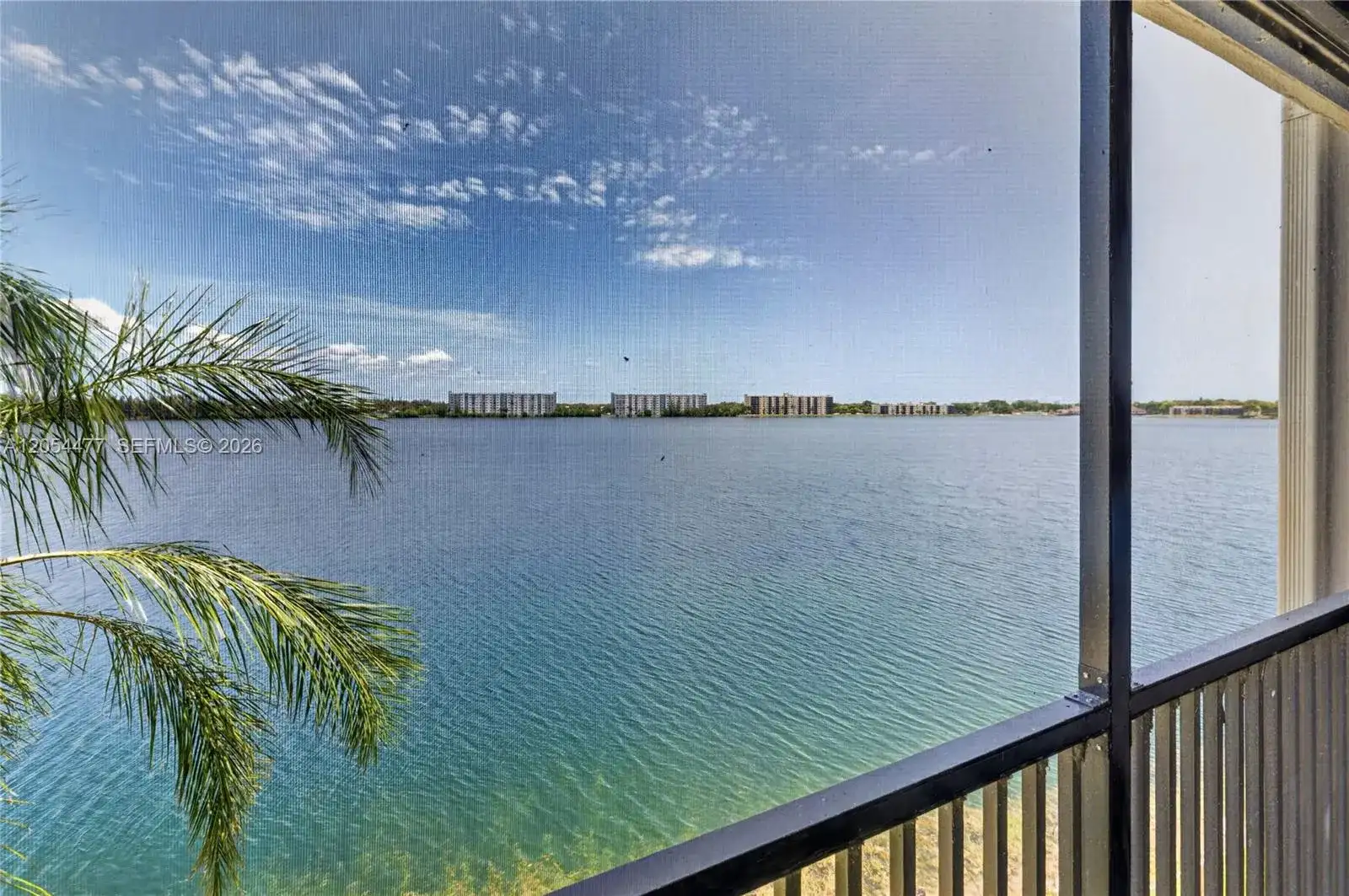 117 Lake Emerald Dr # 408, Oakland Park FL 33309 photo 3