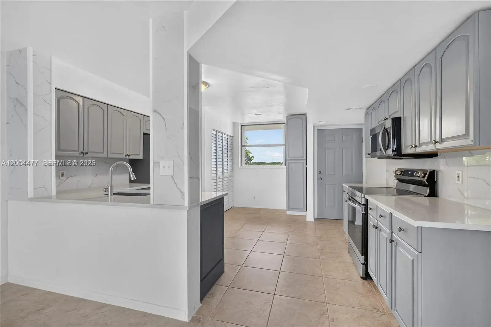 117 Lake Emerald Dr # 408, Oakland Park FL 33309 photo 4