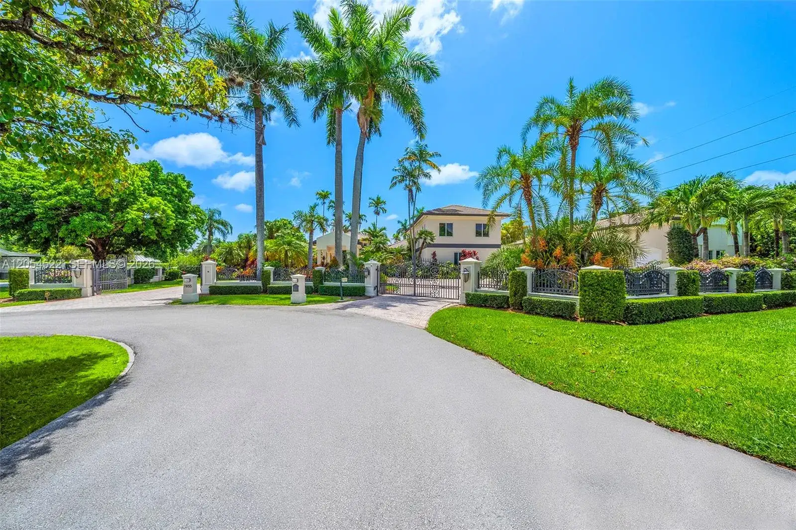 7855 SW 83rd Ct, Miami FL 33143 photo 4