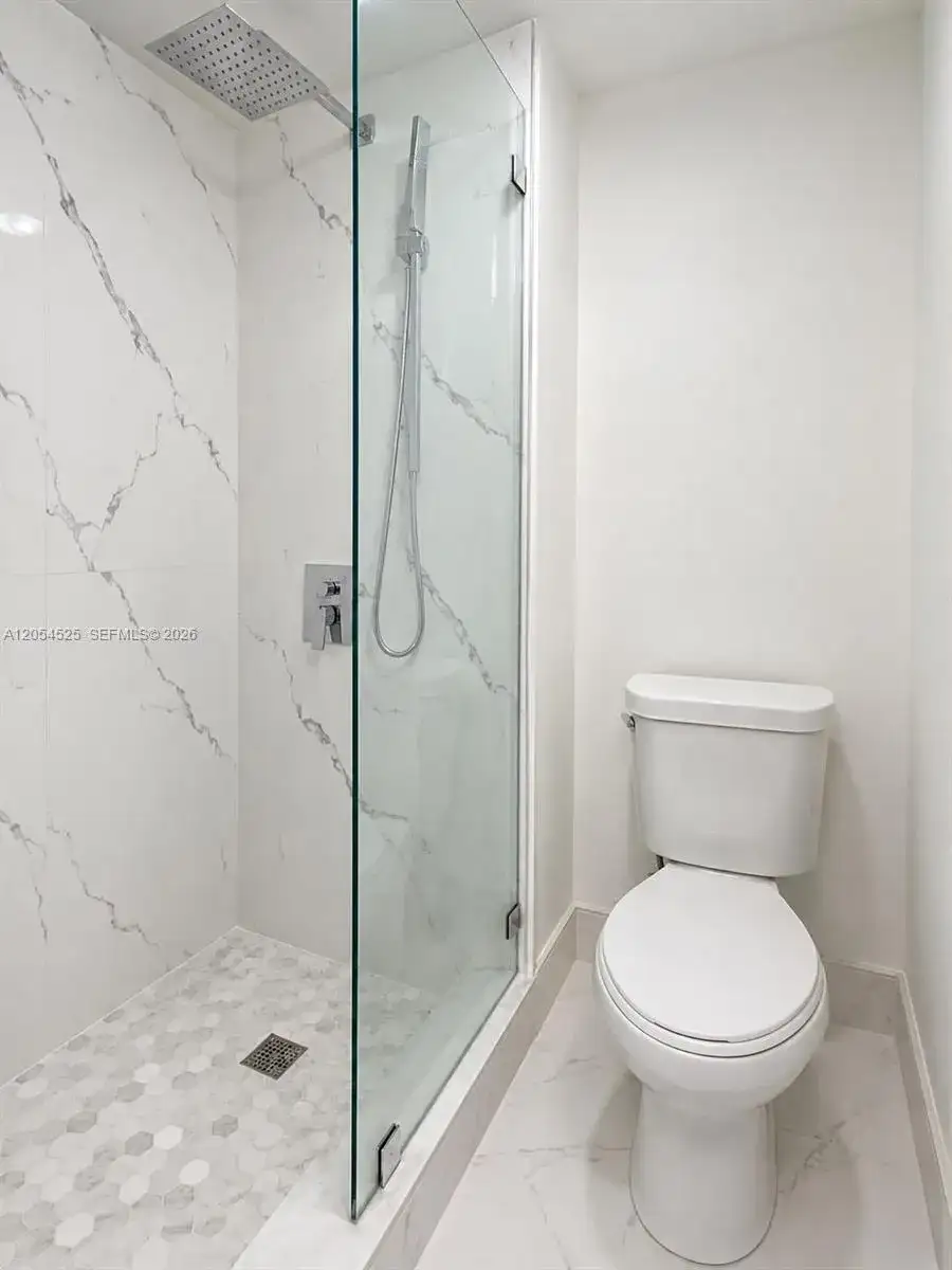 16571 Blatt Blvd # 203, Weston FL 33326 photo 2