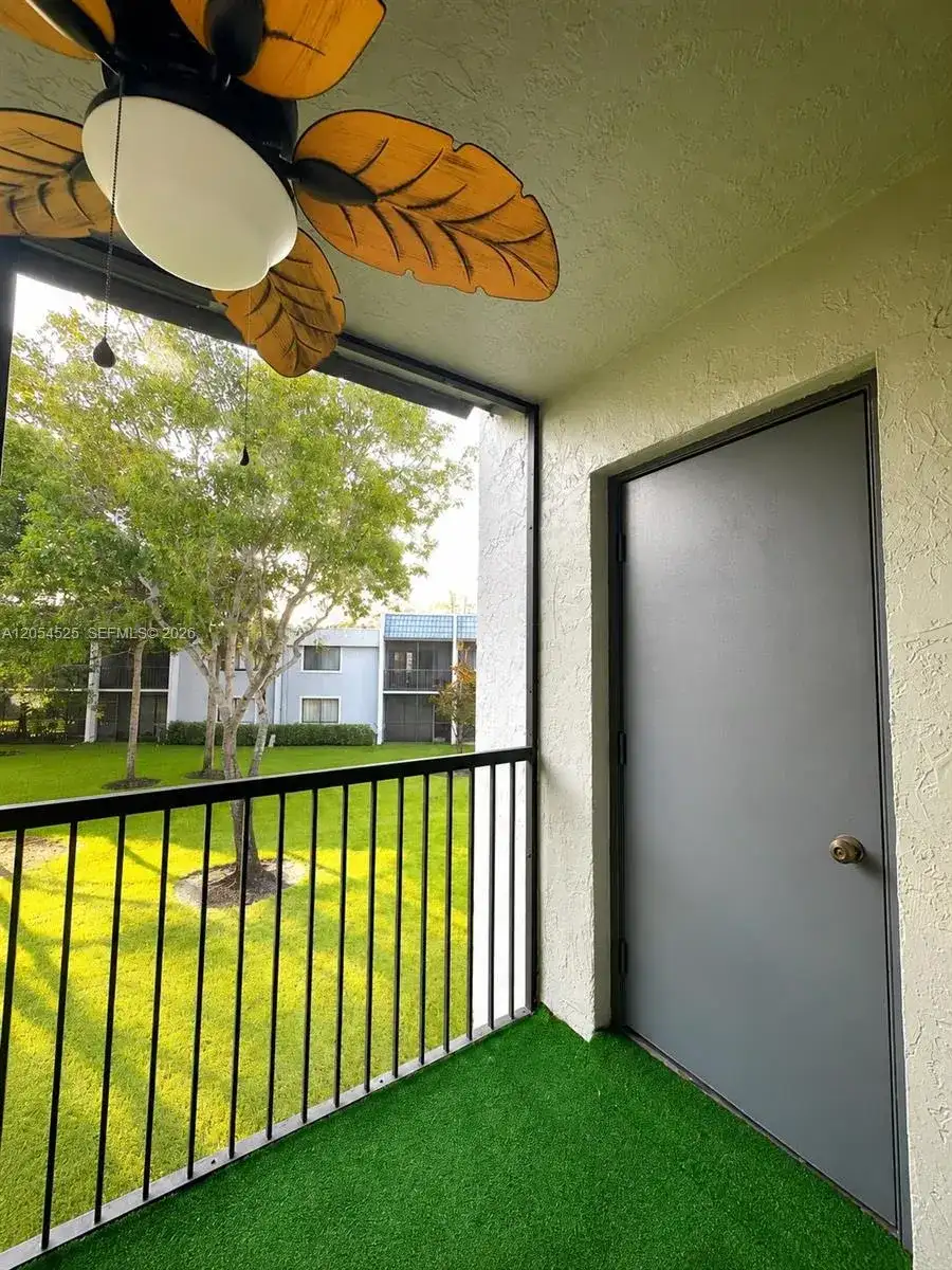 16571 Blatt Blvd # 203, Weston FL 33326 photo 4