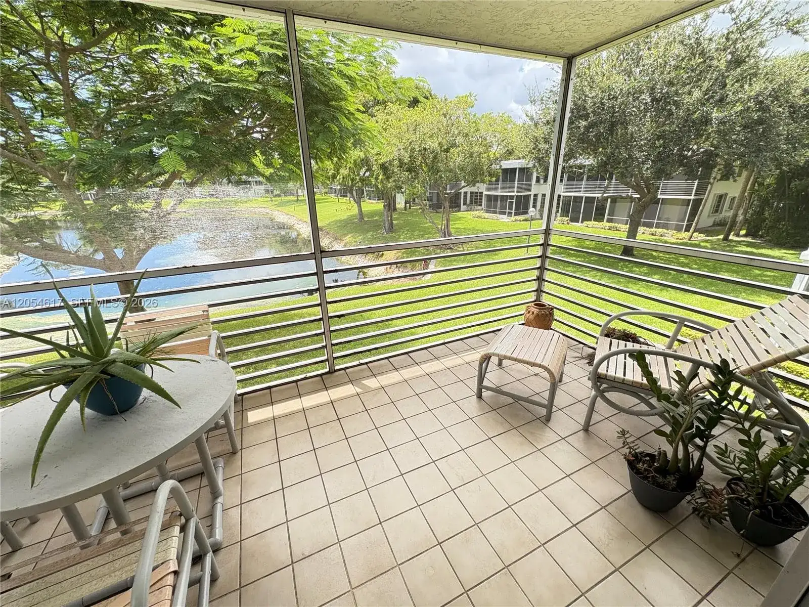 4280 Oaks Ter # 203, Pompano Beach FL 33069 photo 2