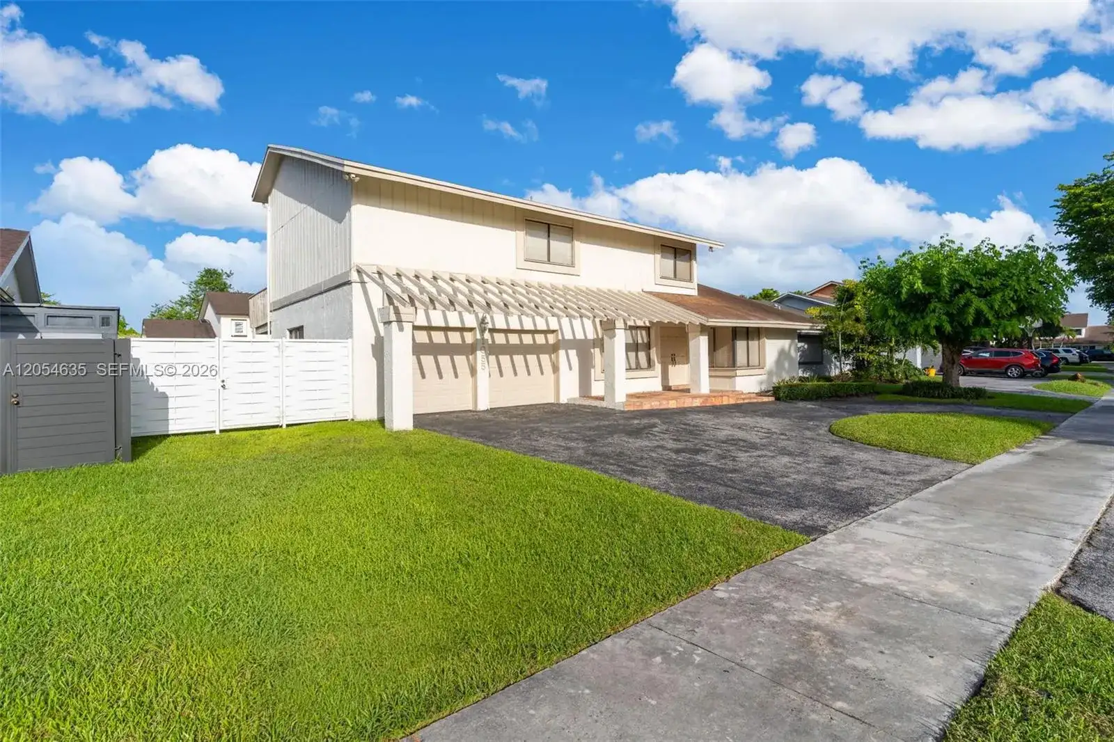11055 SW 129th Ct, Miami FL 33186 photo 2