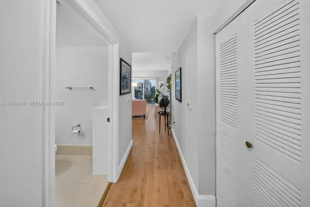 1627 SW 37th Ave # 401, Miami FL 33145 photo 3