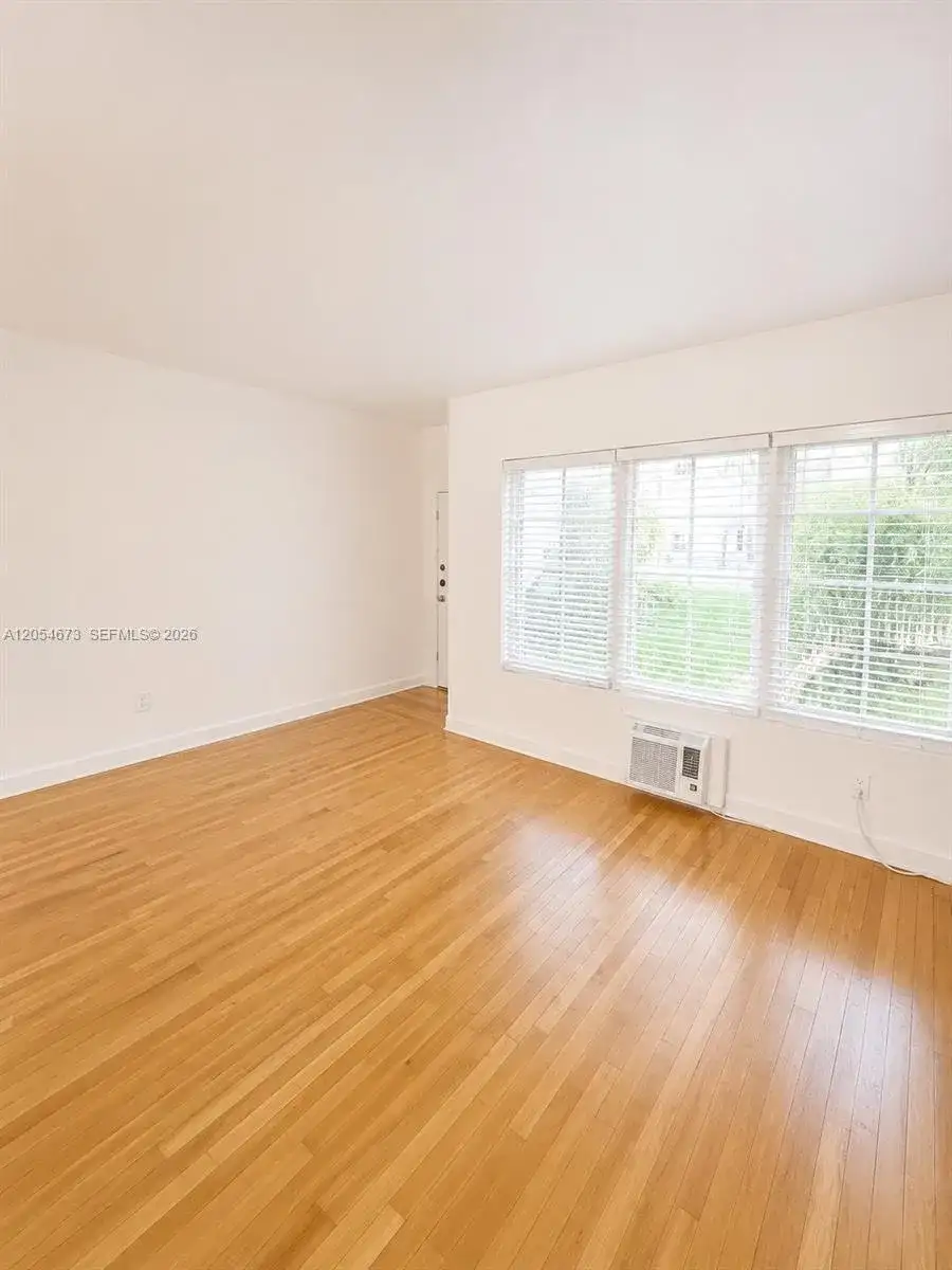 322 25th St # 2, Miami Beach FL 33140 photo 3