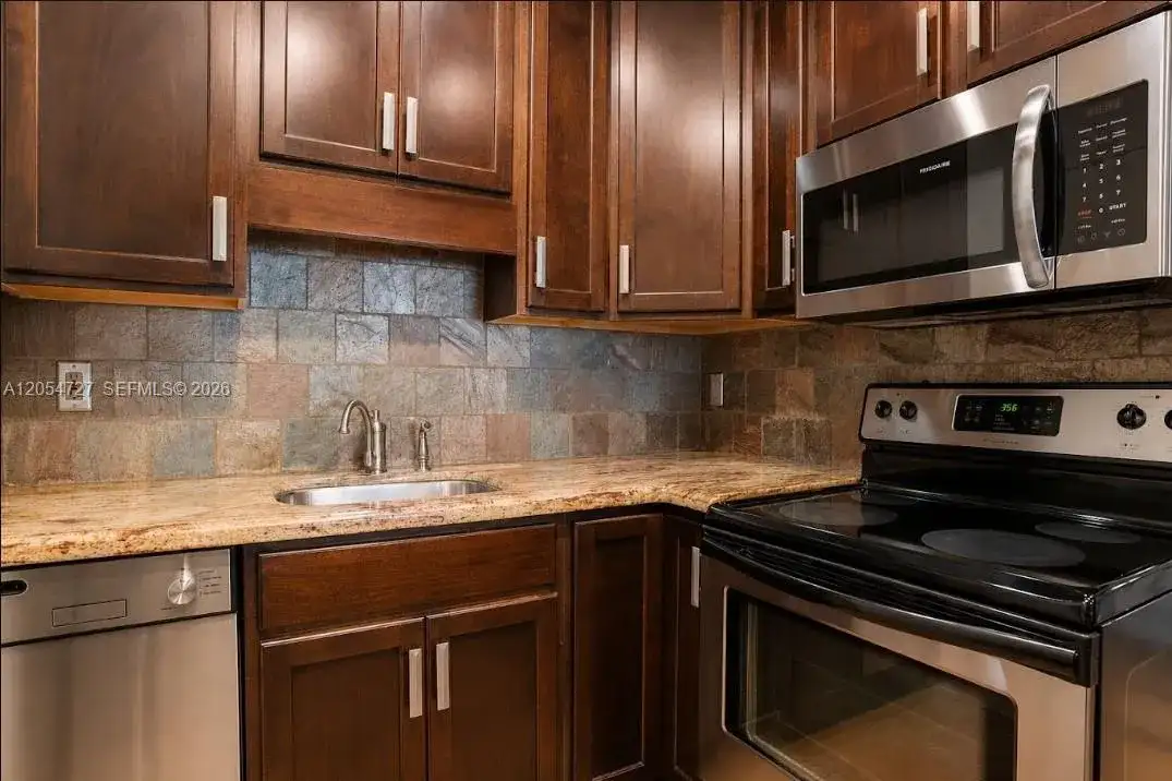 2201 NE 66th St # 1302, Fort Lauderdale FL 33308 photo 4