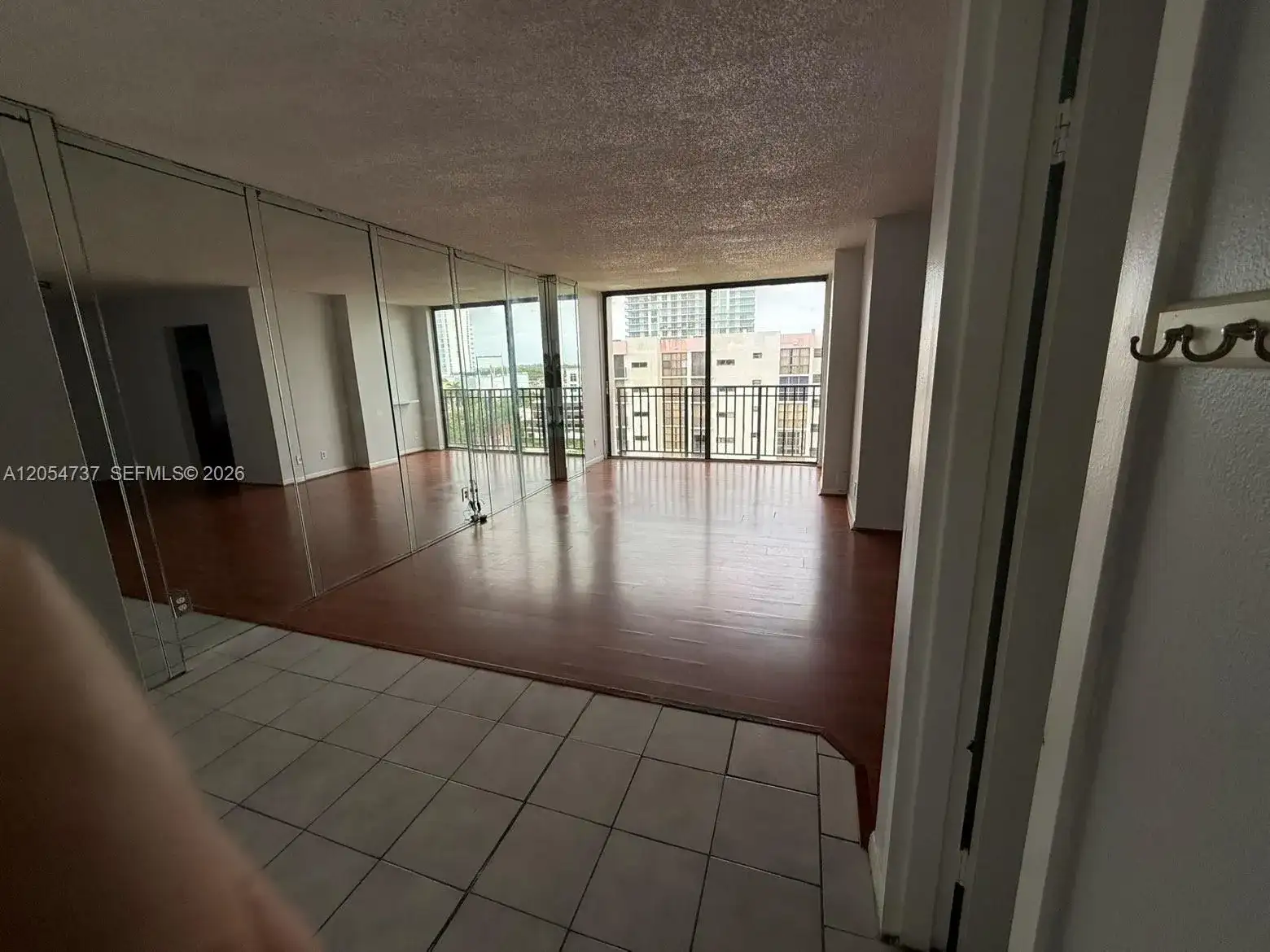 16919 N Bay Rd # 912, Sunny Isles Beach FL 33160 photo 2