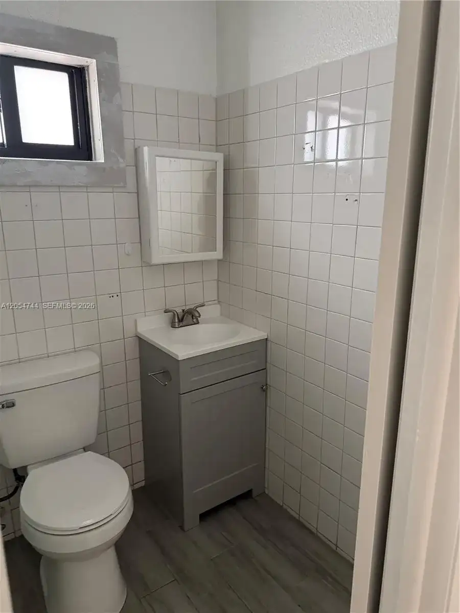 8240 NW 181st St # 2, Hialeah FL 33015 photo 4