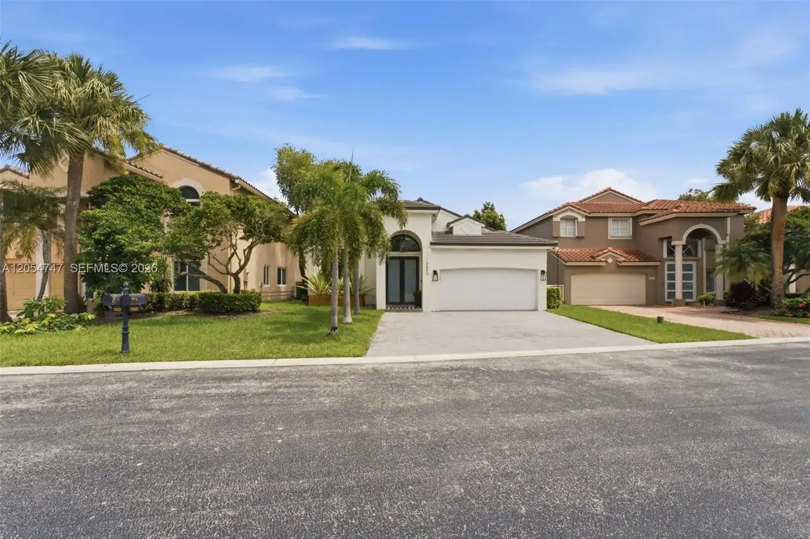 15645 SW 16th Ct, Pembroke Pines FL 33027 photo 5