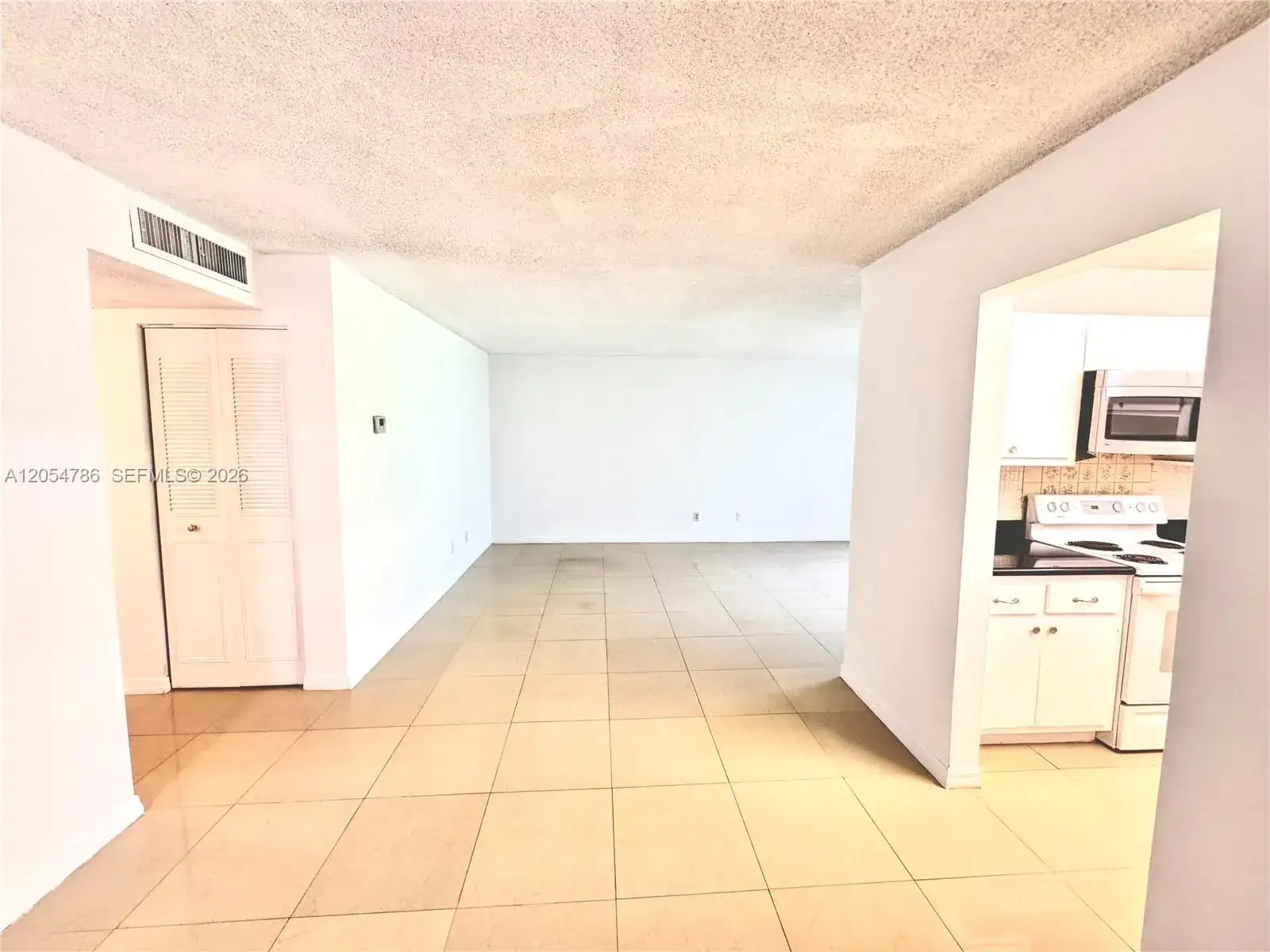 2491 SW 82nd Ave # 106, Davie FL 33324 photo 2