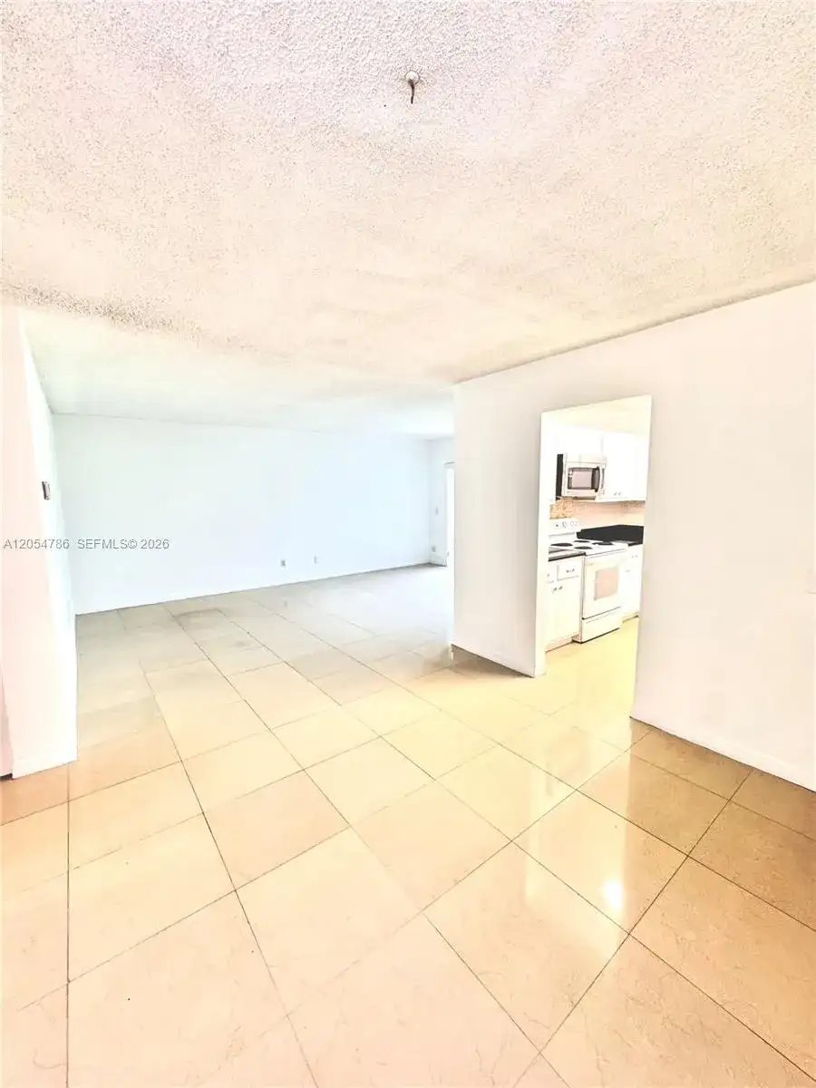 2491 SW 82nd Ave # 106, Davie FL 33324 photo 3