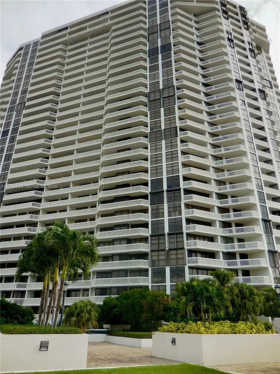 1000 Island Blvd # 2308, Aventura FL 33160 photo 5