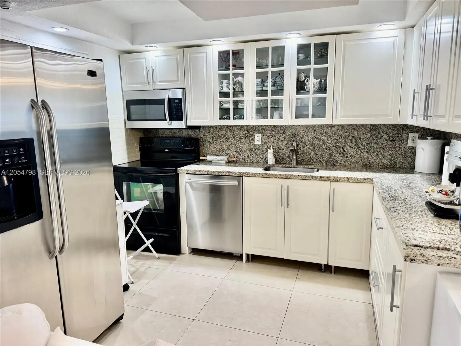 18051 Biscayne Blvd # 1002, Aventura FL 33160 photo 2