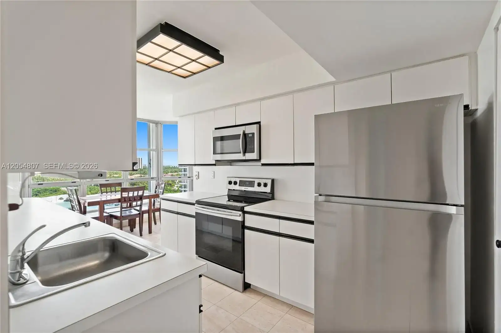 3600 Mystic Pointe Dr # 1207, Aventura FL 33180 photo 2