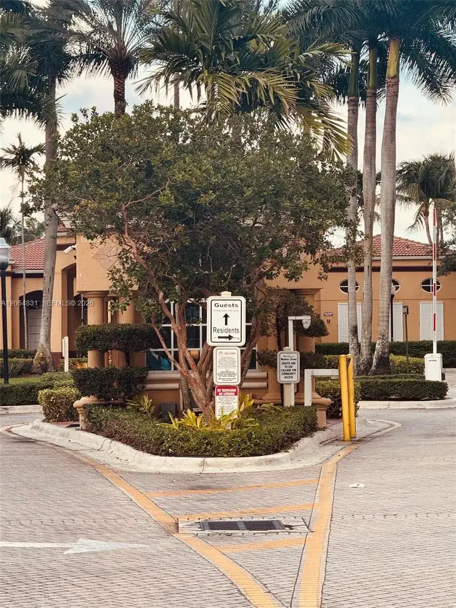 3180 SW 129th Ter # 114, Miramar FL 33027 photo 2