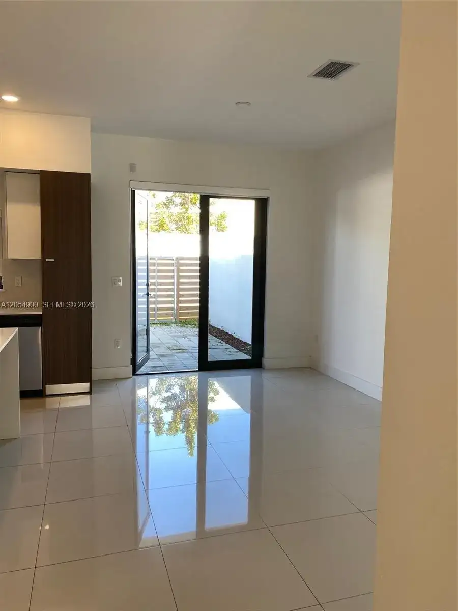 10602 SW 118th Ave # 10602, Miami FL 33186 photo 4