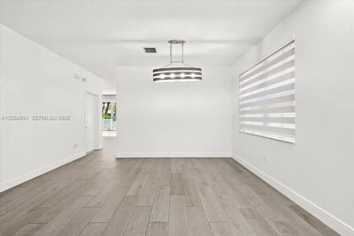 5014 SW 155th Ter, Miramar FL 33027 photo 4