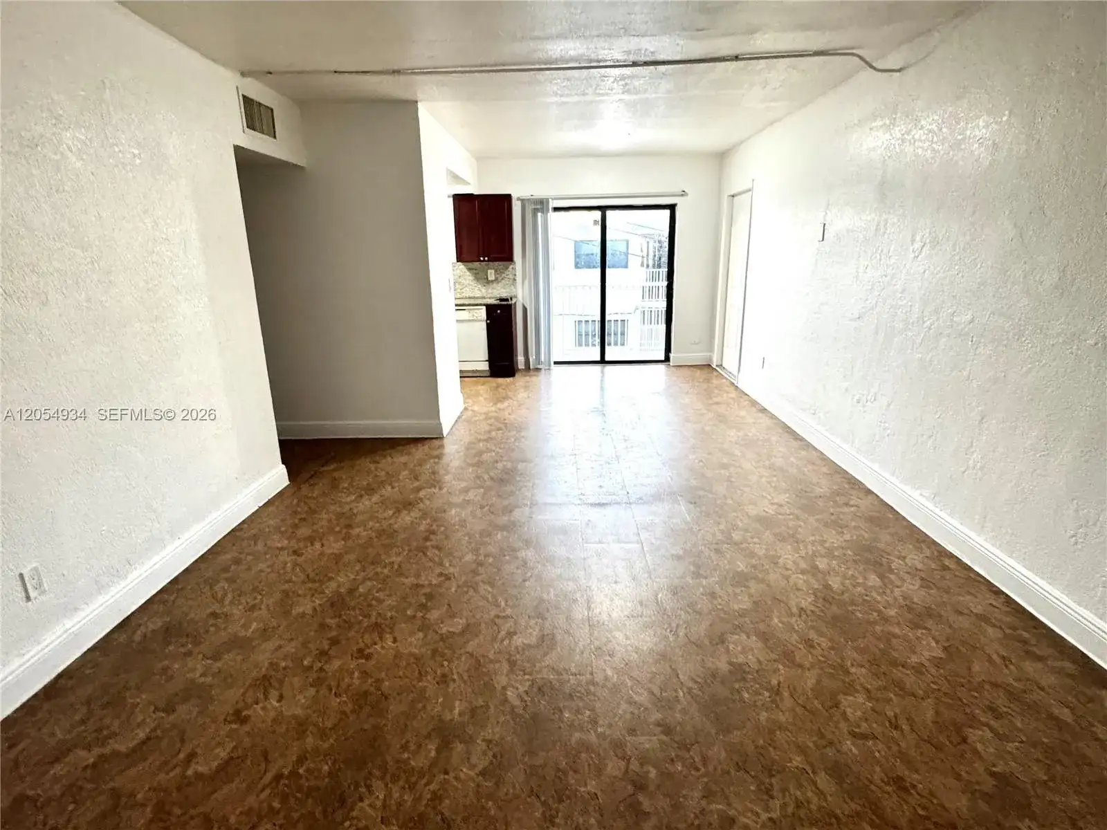 1525 NE 135th St # 14, North Miami FL 33161 photo 2