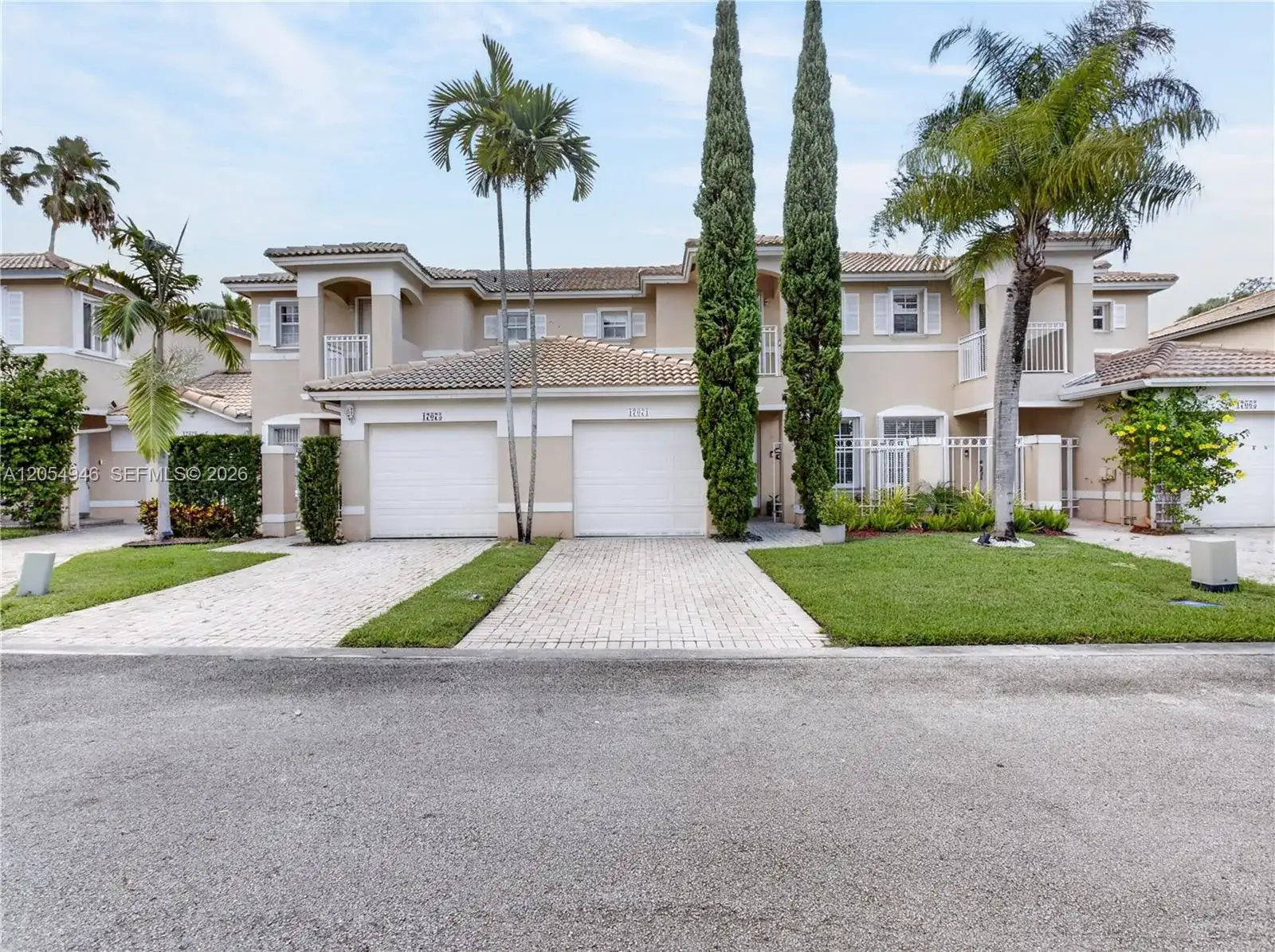 17071 NW 22nd St, Pembroke Pines FL 33028 photo 3