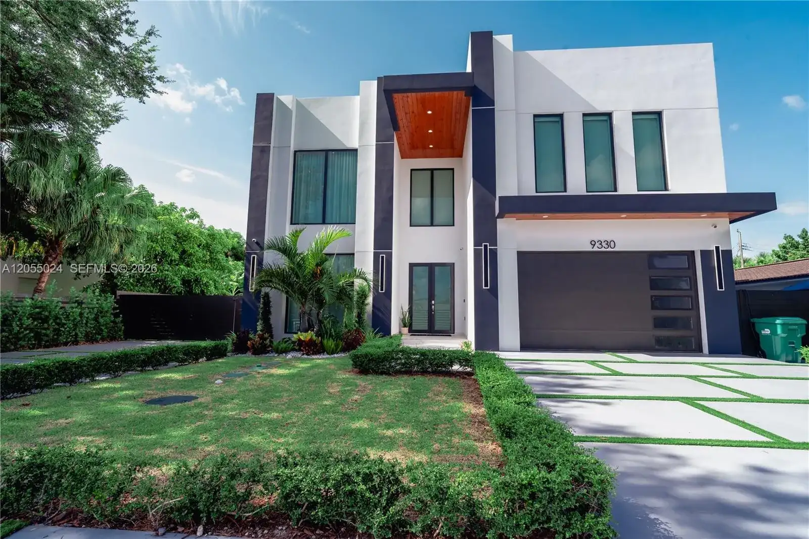 9330 SW 34th St, Miami FL 33165 photo 2