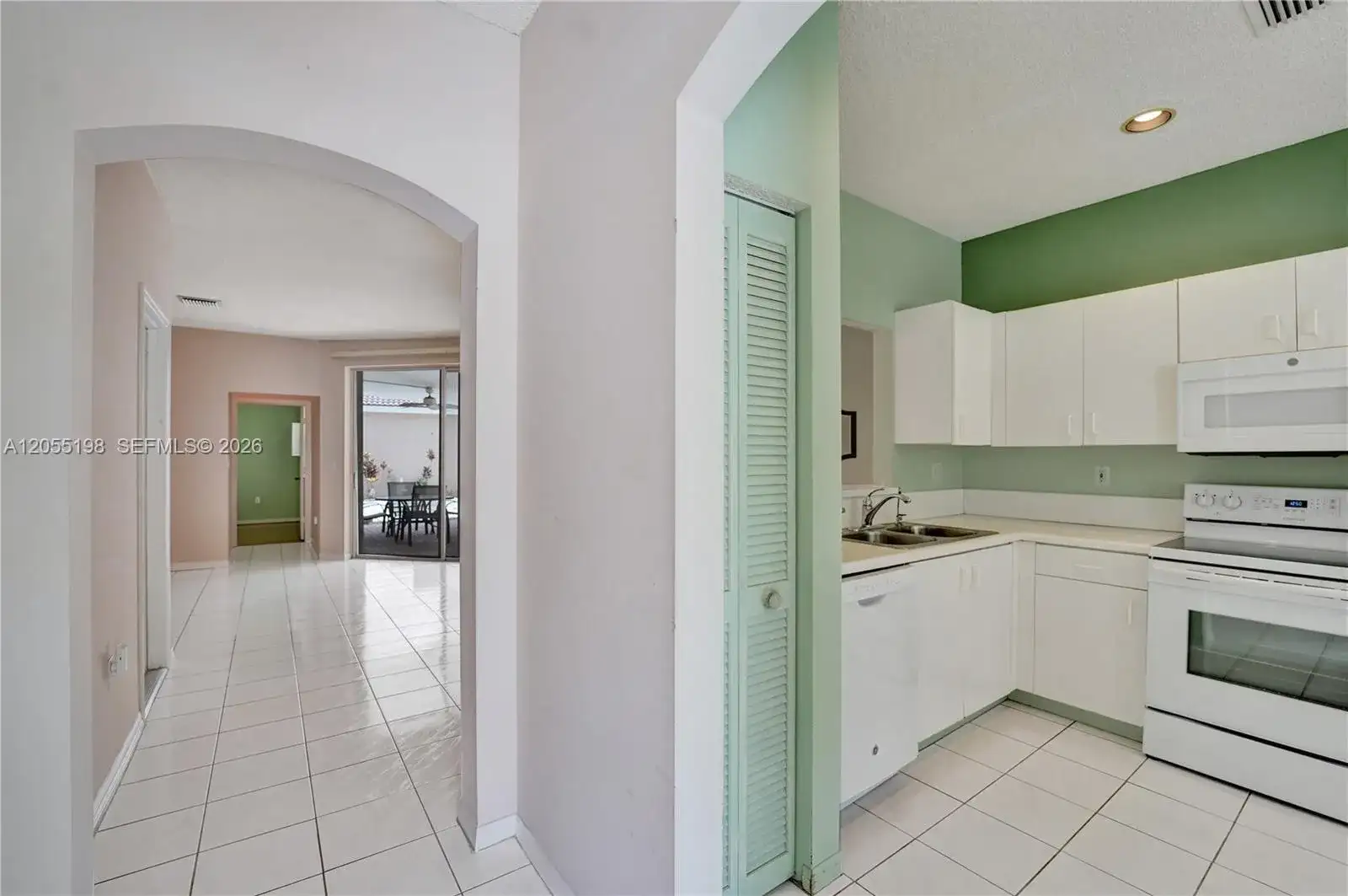 4025 Fern Forest Rd, Cooper City FL 33026 photo 3