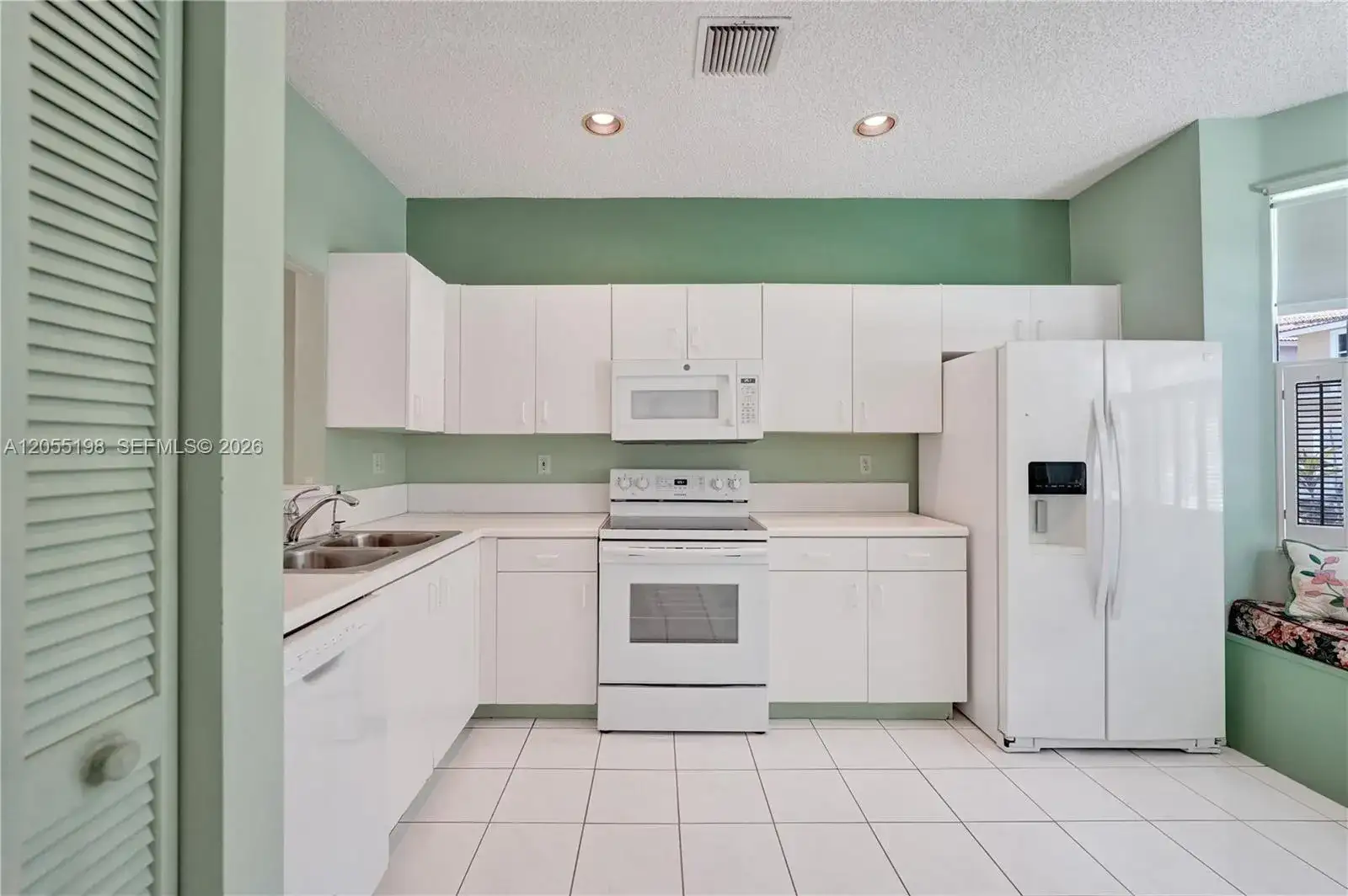 4025 Fern Forest Rd, Cooper City FL 33026 photo 5
