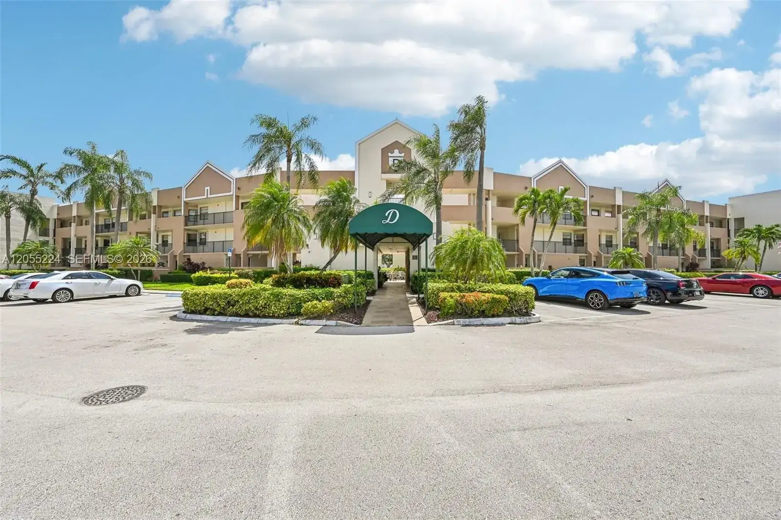 7468 Fairfax Dr # 302, Tamarac FL 33321 photo 3