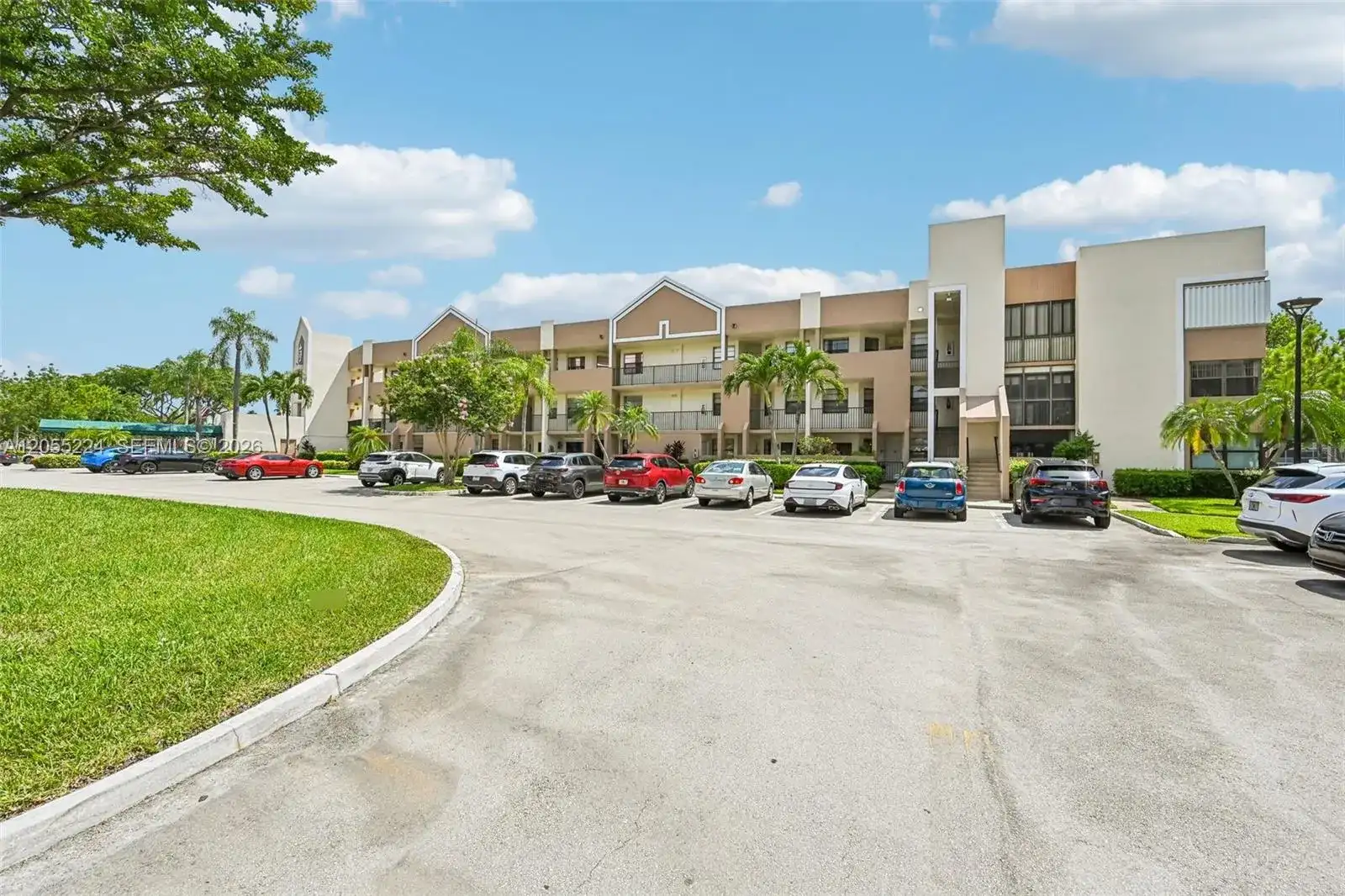7468 Fairfax Dr # 302, Tamarac FL 33321 photo 4