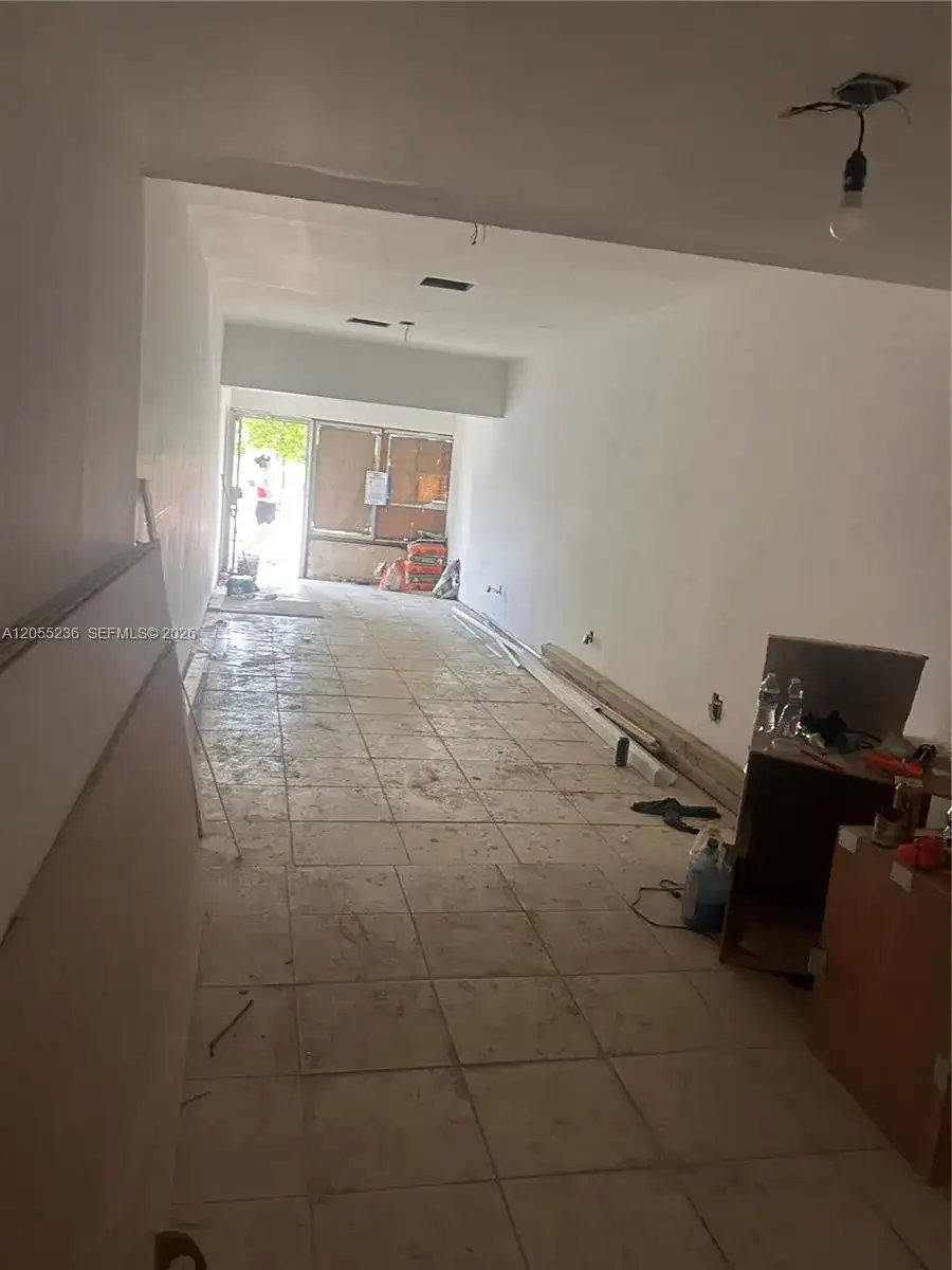 817 SW 8th St, Miami FL 33130 photo 2