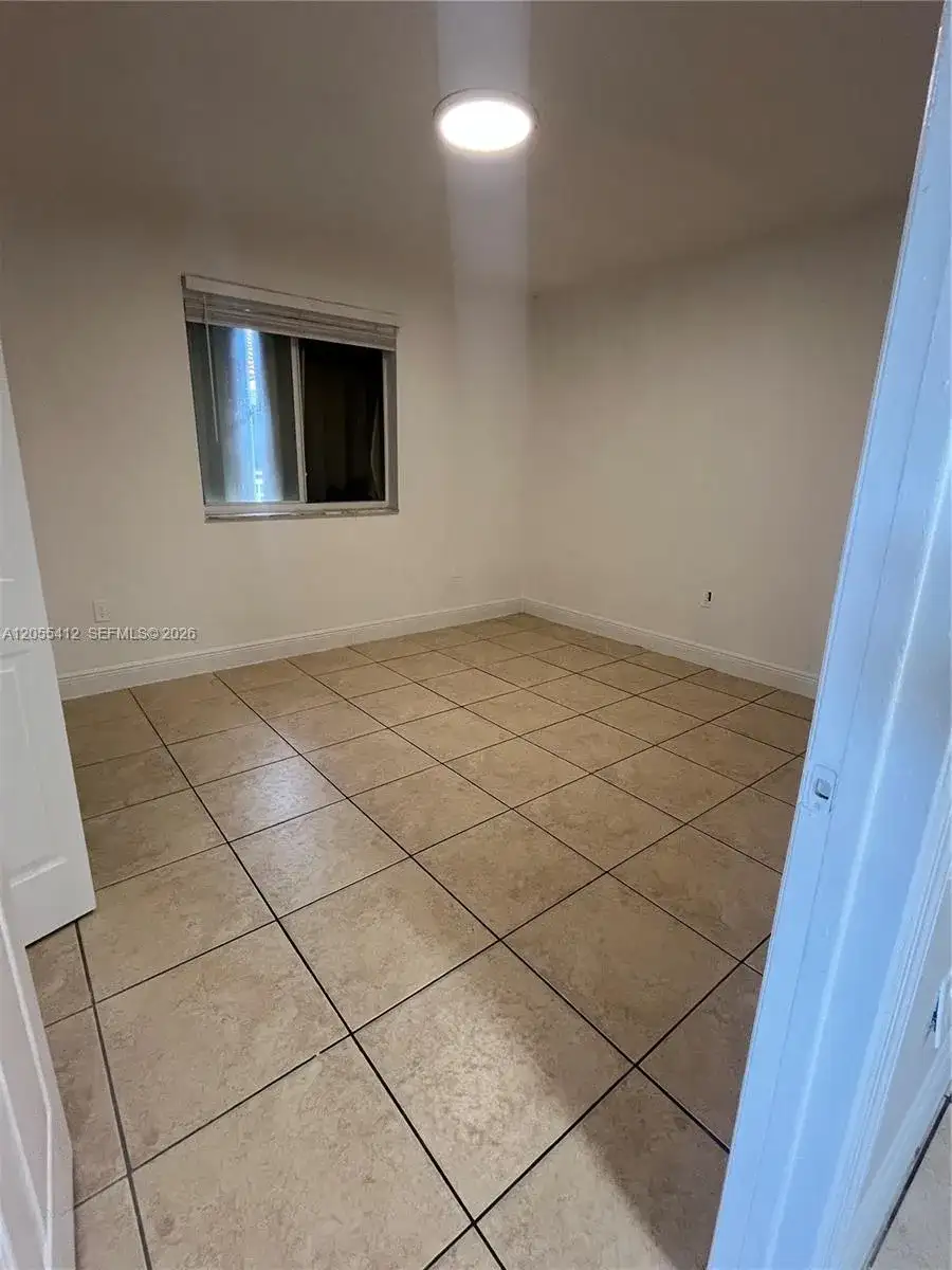 2185 NW 16th Ter # 7, Miami FL 33125 photo 2