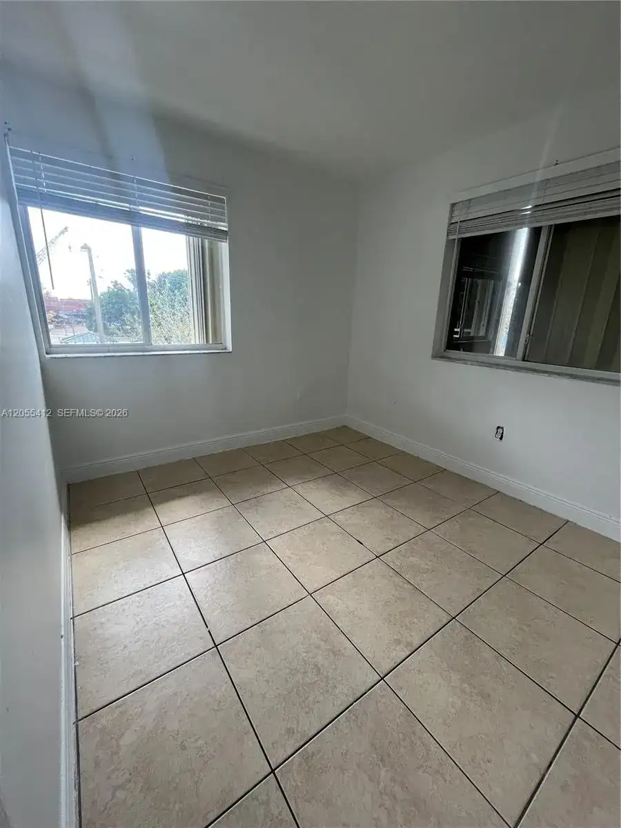 2185 NW 16th Ter # 7, Miami FL 33125 photo 3