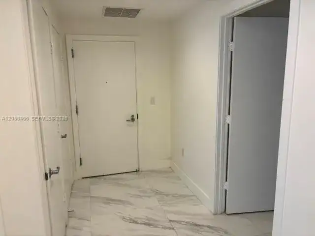 1050 Brickell Ave # 1520, Miami FL 33131 photo 3