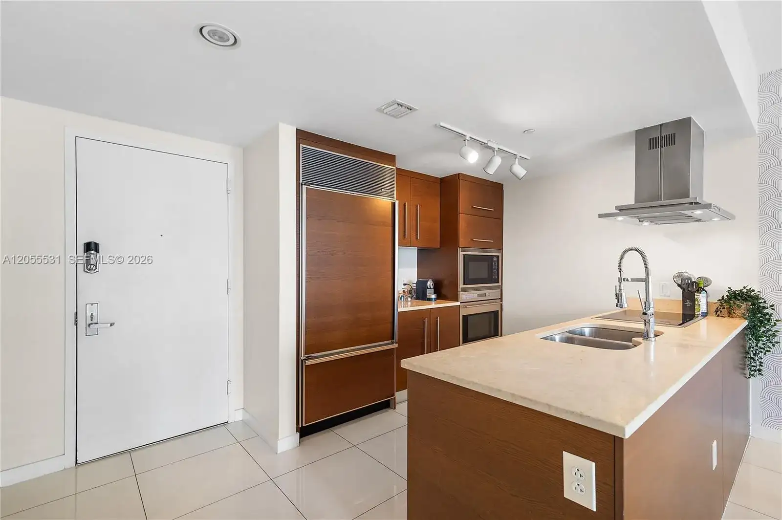485 Brickell Ave # 2306, Miami FL 33131 photo 4