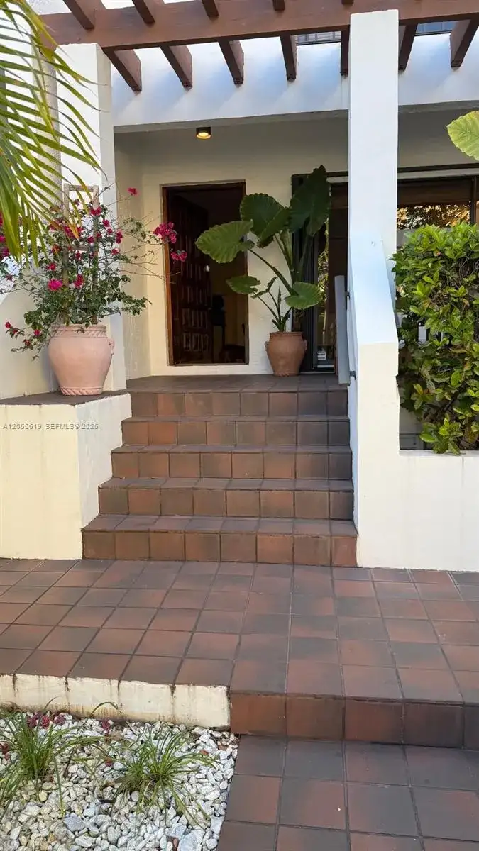 2600 Cardena St # 13, Coral Gables FL 33134 photo 3
