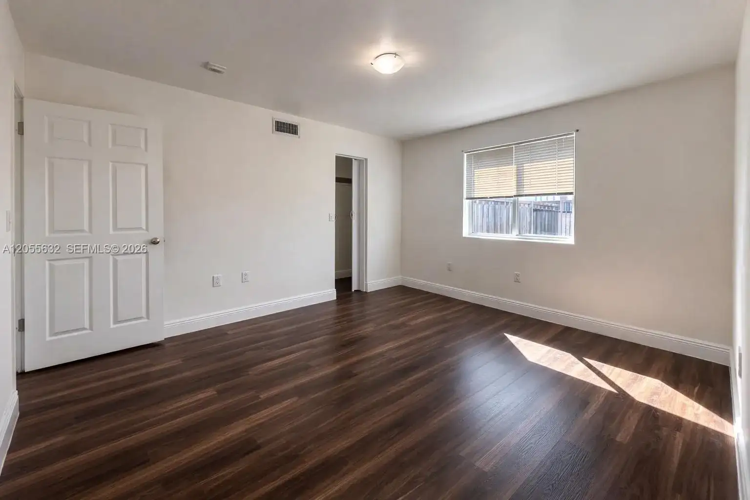 540 NW 7th St # 27, Miami FL 33136 photo 4