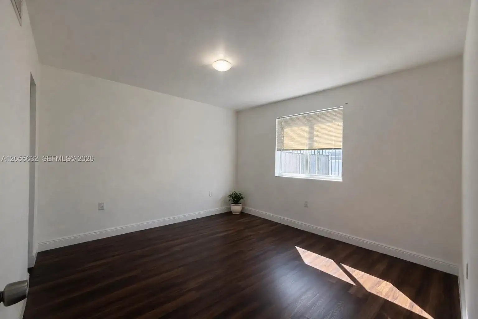 540 NW 7th St # 27, Miami FL 33136 photo 5