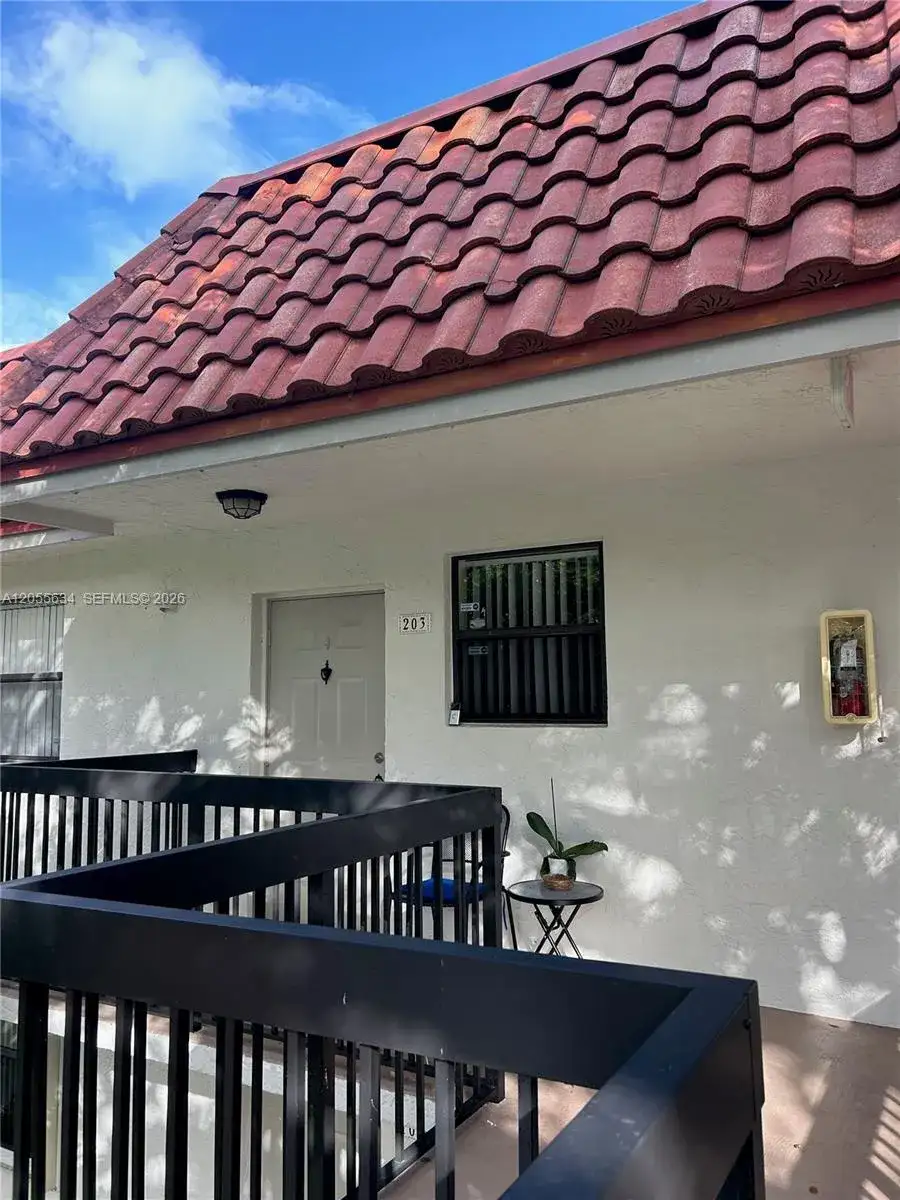 15710 E Waterside Cir # 203, Sunrise FL 33326 photo 4