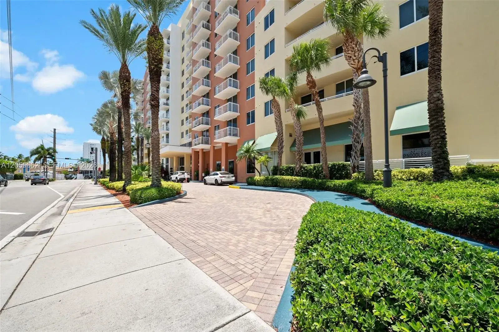 18800 NE 29th Ave # 708, Aventura FL 33180 photo 2