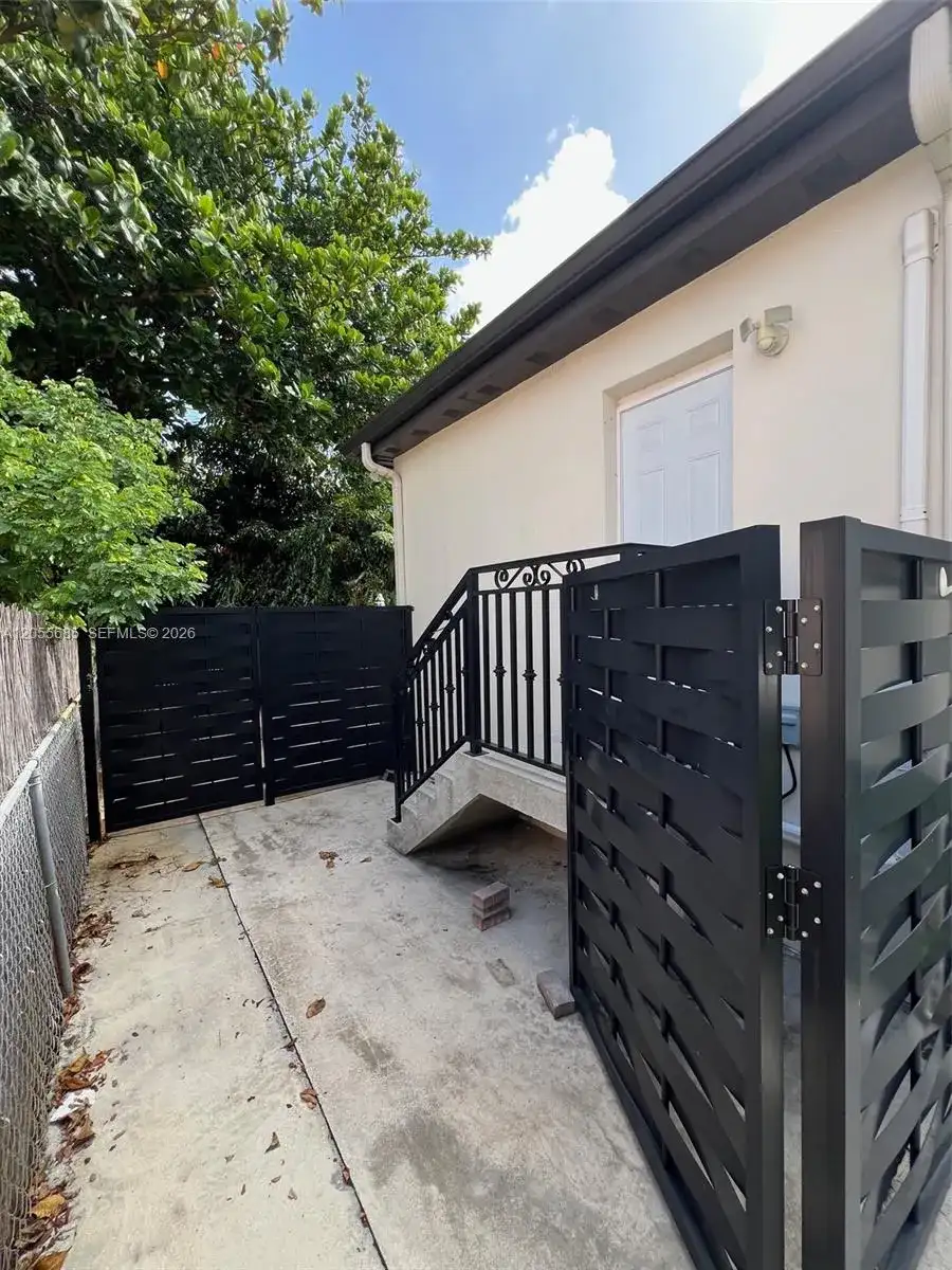 7935 SW 17th Ter # 2, Miami FL 33155 photo 3