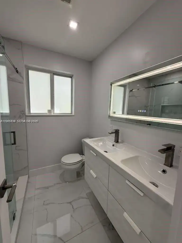 19020 SW 91st Ave, Cutler Bay FL 33157 photo 5