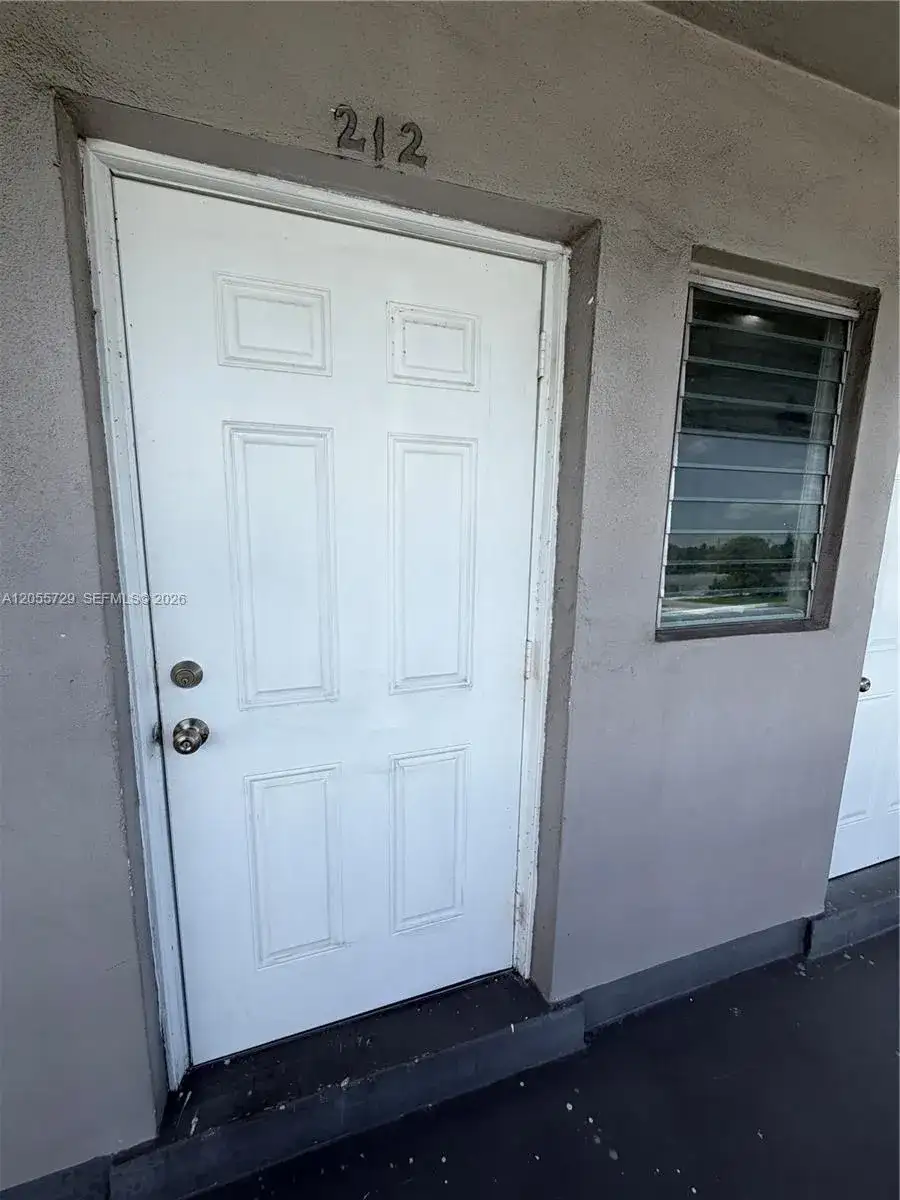 6720 Arbor Dr # 212, Miramar FL 33023 photo 2
