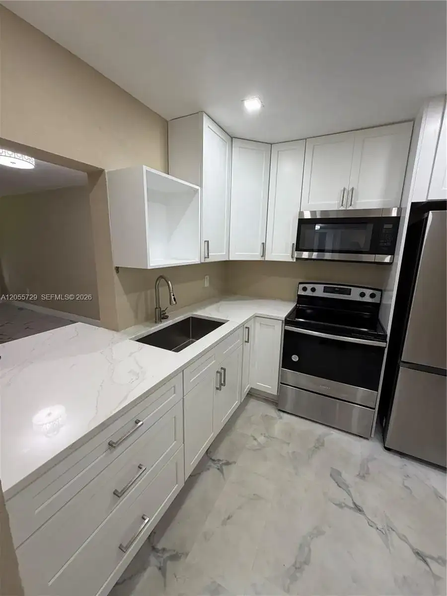 6720 Arbor Dr # 212, Miramar FL 33023 photo 3