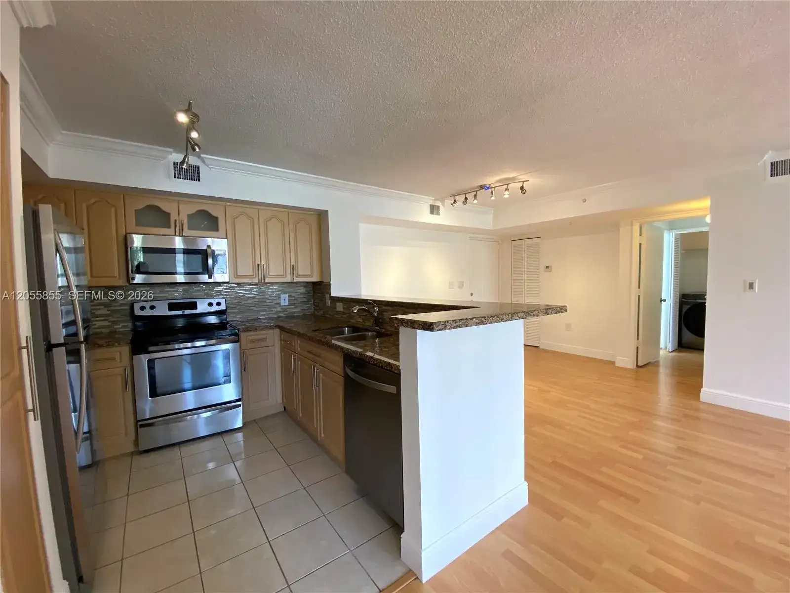 4560 NW 107th Ave # 12, Doral FL 33178 photo 3
